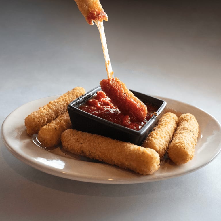 Golden Mozzarella Sticks: A Crowd Favorite